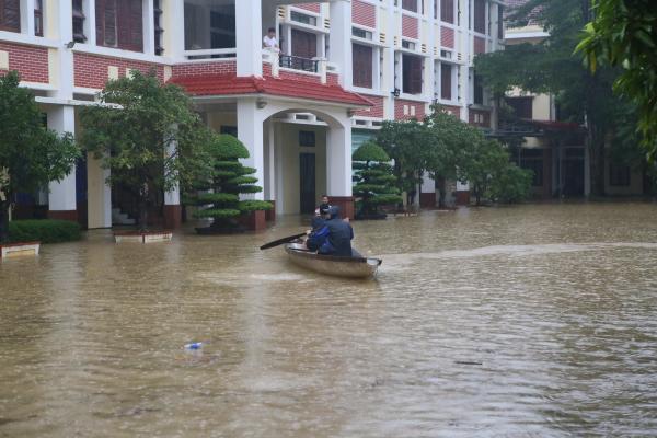 Video Tổng Hợp Lũ Lụt tại ĐCV Huế